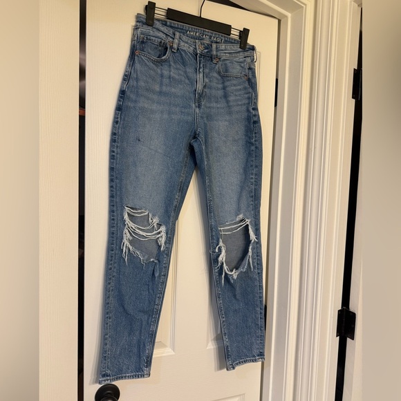 American Eagle Outfitters Women's Blue Distressed Jeans size 2 regular - Picture 2 of 8